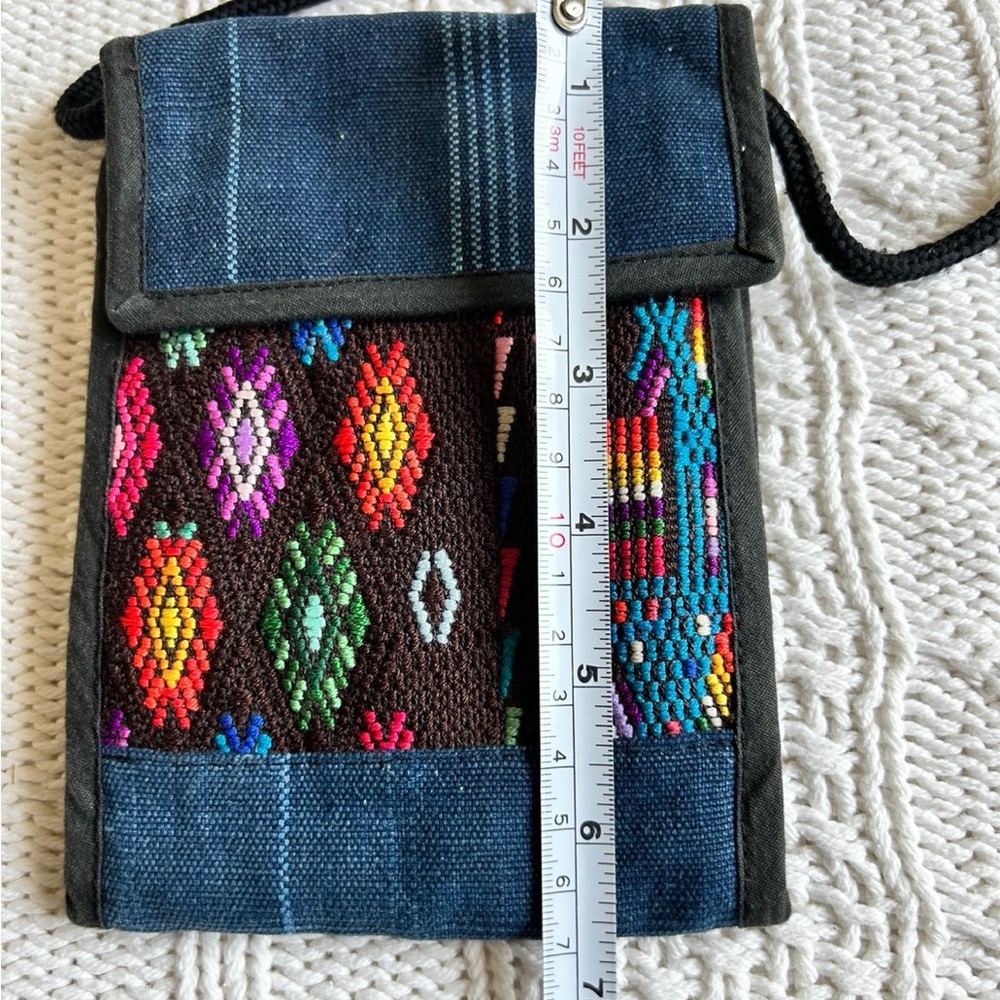 Colorful Patterned Crossbody Bag - Picture 3 of 8